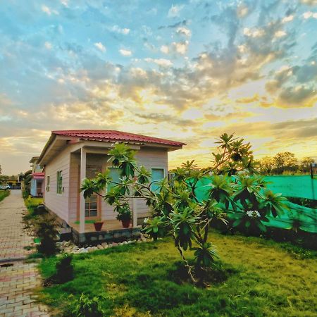 Veda Inn Ramnagar  Bagian luar foto